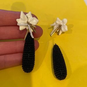 NWOT-Stella & Dot earrings-Fun/versatile.The bottom black portion is removable.